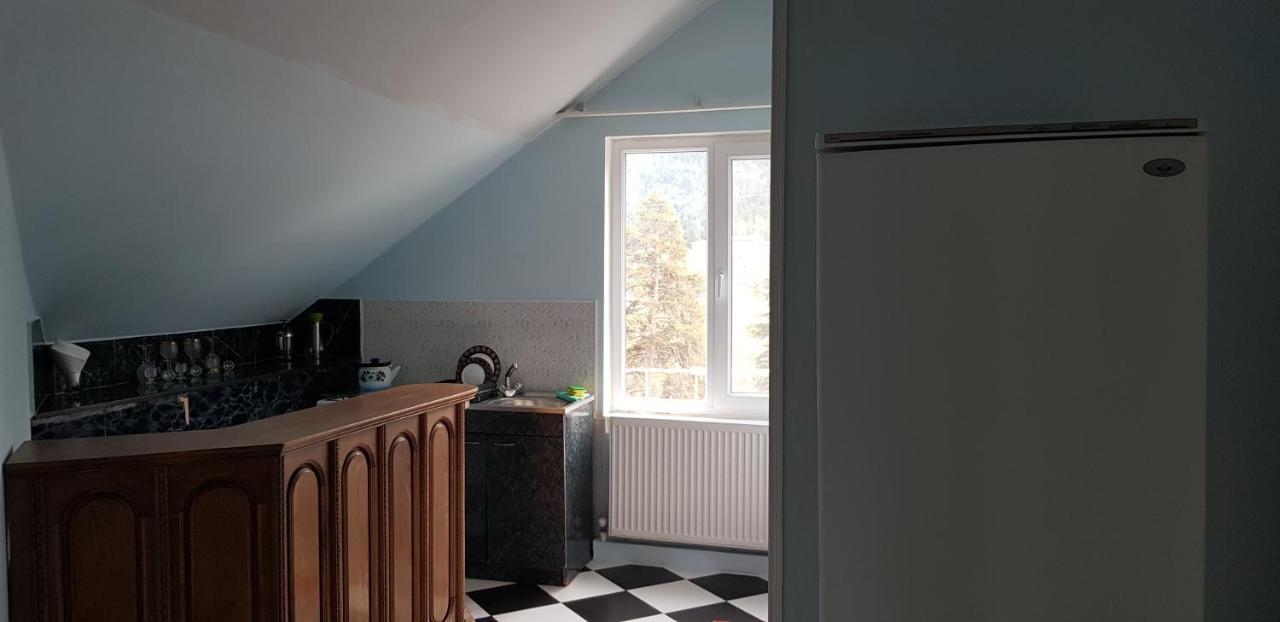 Guest House Likani 2017 Borzsomi Szoba fotó