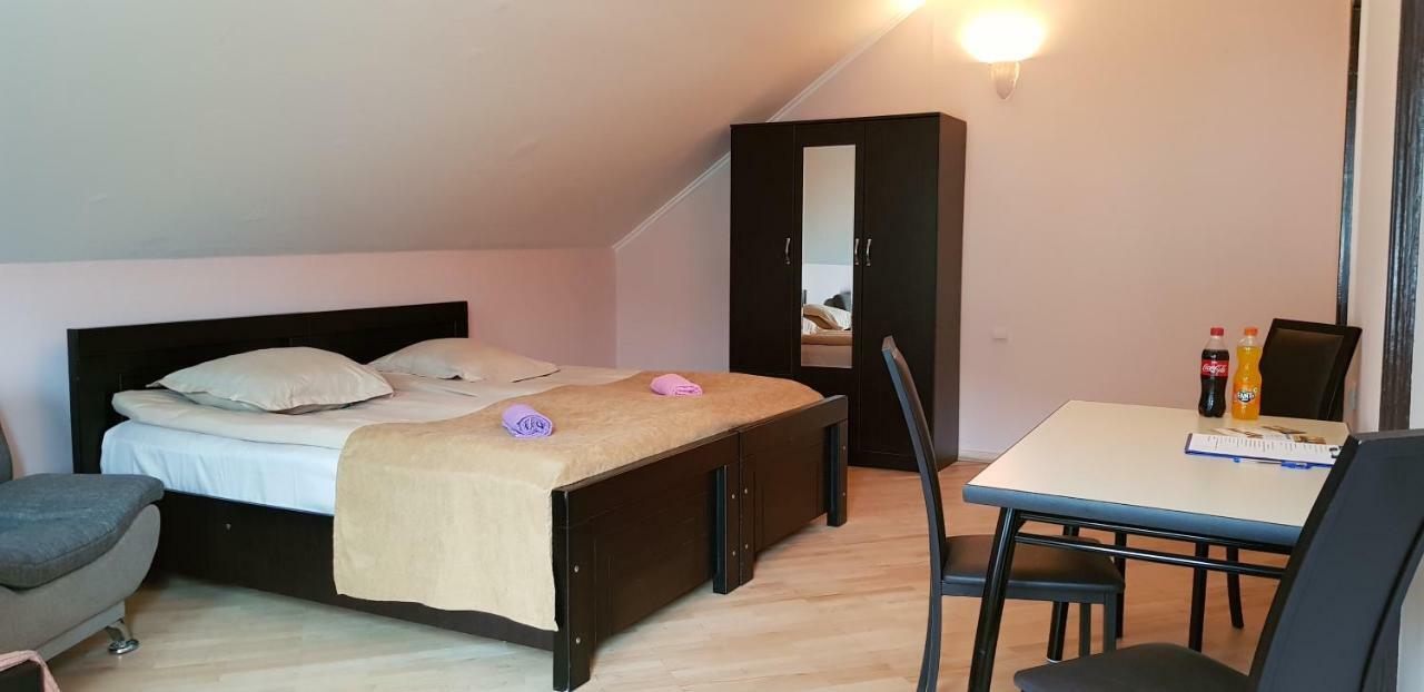 Guest House Likani 2017 Borzsomi Kültér fotó